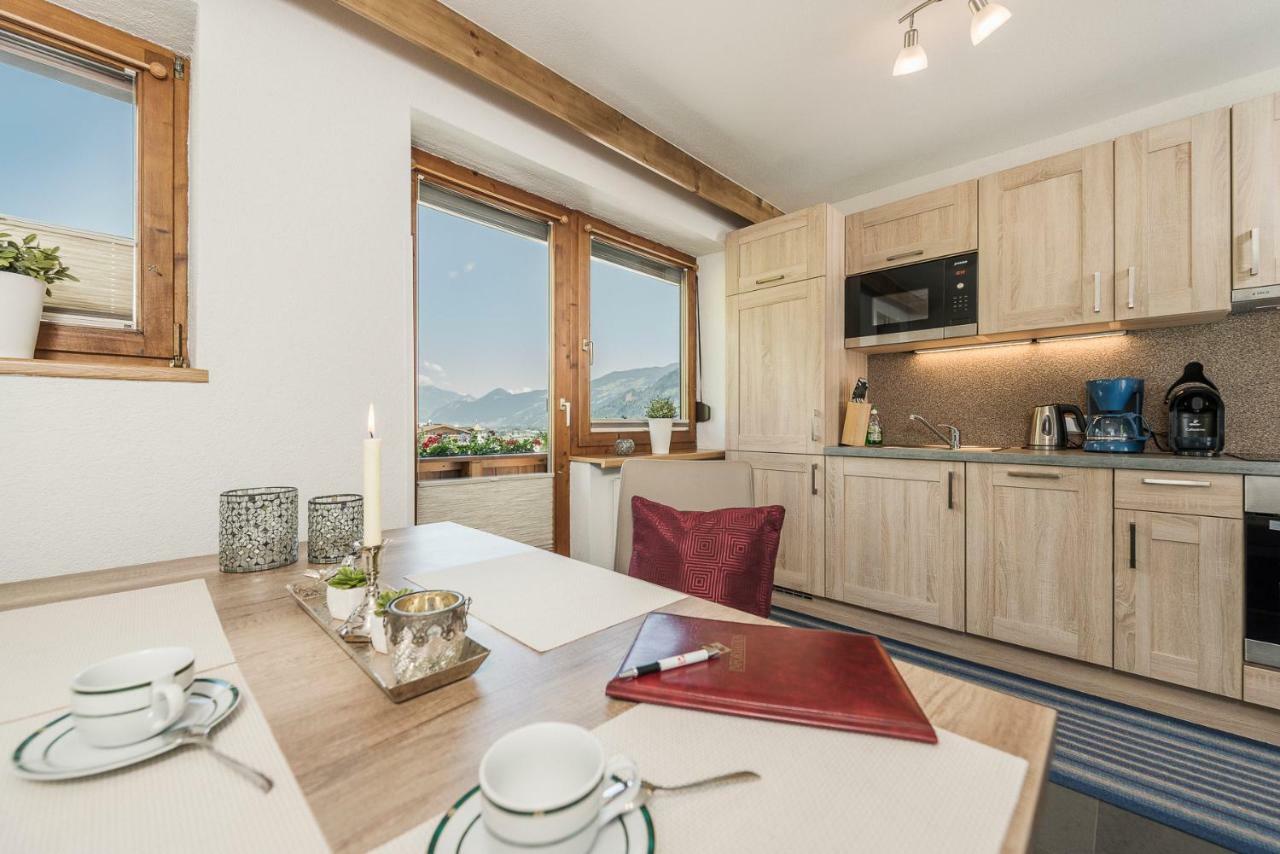 Haus Christine Hotel Ried im Zillertal Buitenkant foto